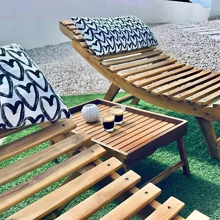Lizandro Beach & Sunset Holiday home